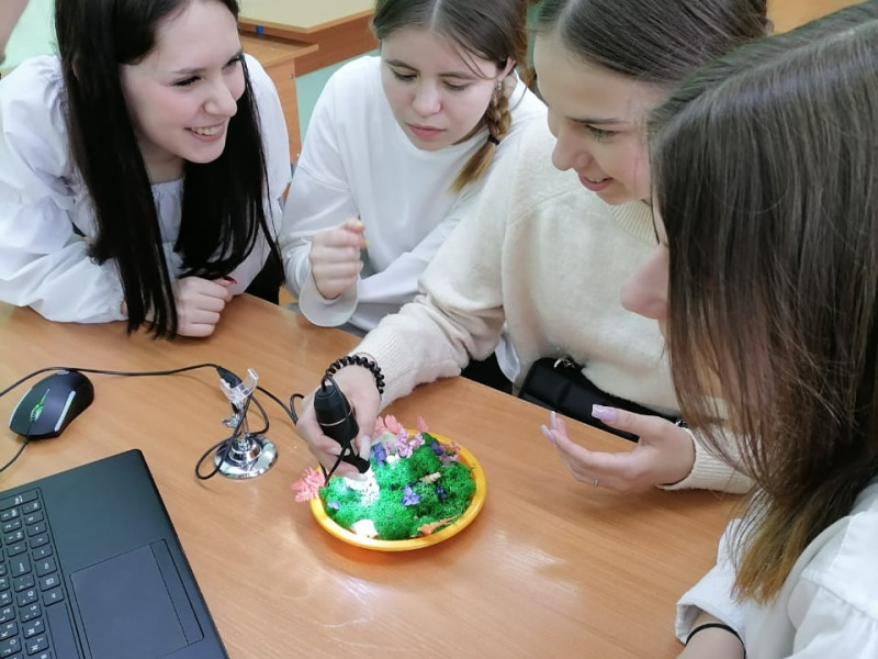 семинар-практикум для учителей, работающих в центрах «Точка роста» Алтайского края.